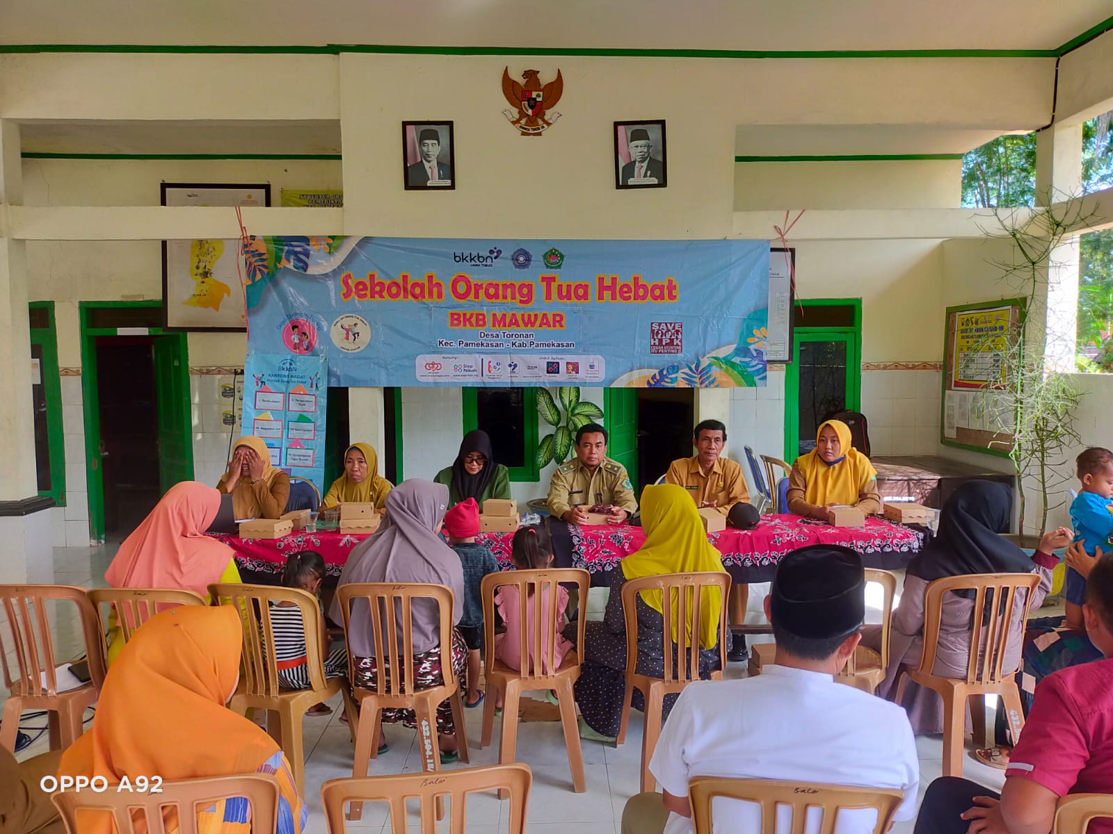 SEKOLAH ORANG TUA HEBAT
